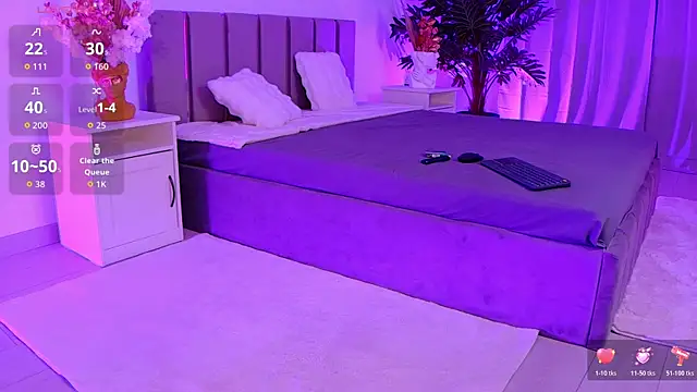 Snapshot of evanew_ chatting on February 12, 2026, 5:56 pm evanew online show from February 12, 2026, 5:56 pm