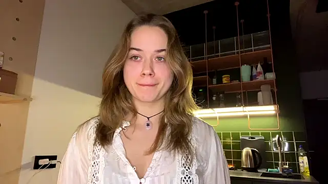 RoxyStar17 online show from January 8, 2025, 8:18 pm