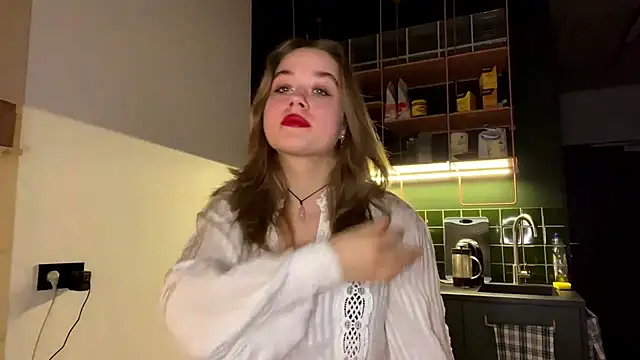 RoxyStar17 online show from February 6, 2025, 8:45 pm