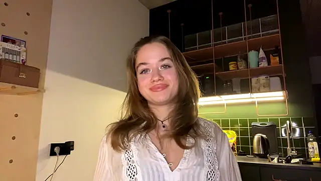 RoxyStar17 online show from January 25, 2025, 8:31 pm