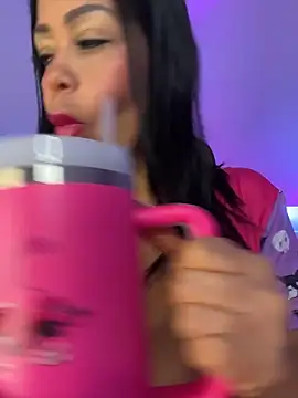 Snapshot of KarolRubi1 chatting on April 9, 2026, 11:22 pm KarolRubi1 online show from April 9, 2026, 11:22 pm