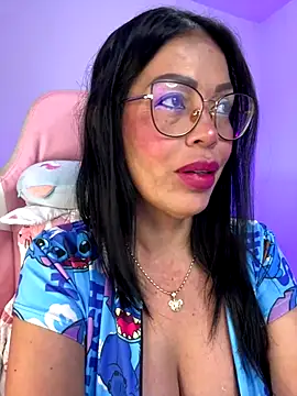 Snapshot of KarolRubi1 chatting on November 1, 2025, 10:58 pm KarolRubi1 online show from November 1, 2025, 10:58 pm