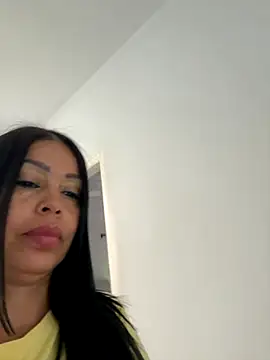 Snapshot of KarolRubi1 chatting on November 27, 2025, 7:14 pm KarolRubi1 online show from November 27, 2025, 7:14 pm