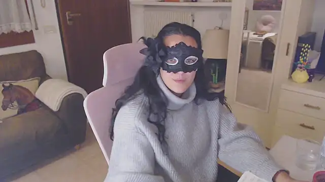 LasolitaAuri online show from March 5, 2025, 9:04 pm