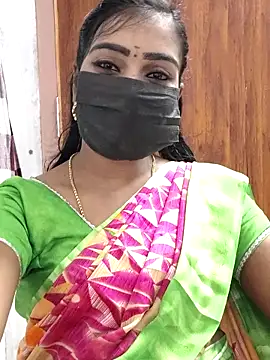 Snapshot of meena_27 chatting on March 18, 2025, 5:23 pm meena 27 online show from March 18, 2025, 5:23 pm