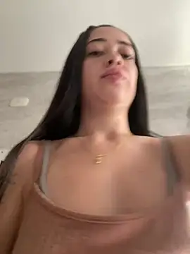 Snapshot of Liam_OH chatting on February 4, 2025, 7:33 pm Liam OH online show from February 4, 2025, 7:33 pm