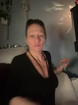 AlessasRoom online show from February 5, 2026, 4:52 am