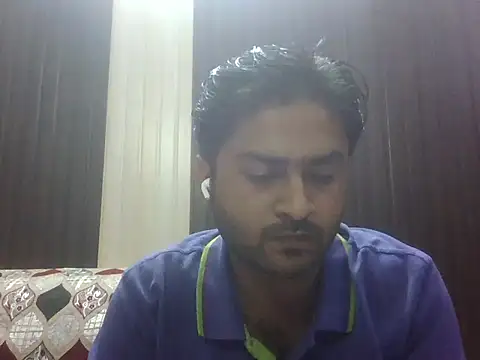 Snapshot of indihotguy chatting on November 13, 2025, 2:32 pm indihotguy online show from November 13, 2025, 2:32 pm