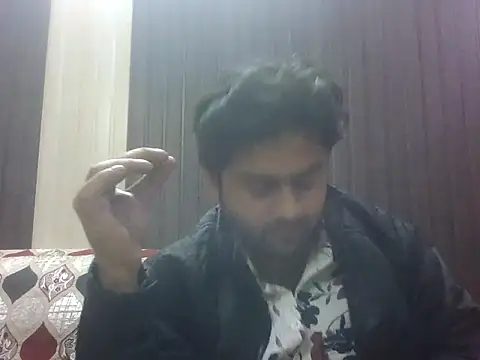 Snapshot of indihotguy chatting on November 17, 2025, 2:10 pm indihotguy online show from November 17, 2025, 2:10 pm