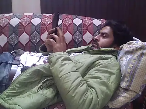 Snapshot of indihotguy chatting on December 14, 2025, 11:05 am indihotguy online show from December 14, 2025, 11:05 am