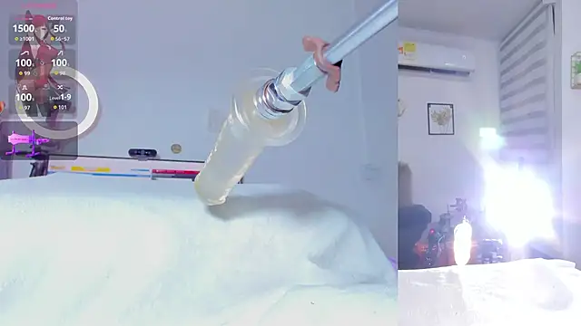 Snapshot of Maria_Jones_ chatting on November 8, 2025, 1:20 am Maria Jones online show from November 8, 2025, 1:20 am