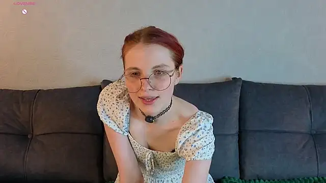 Snapshot of OhYumiYes chatting on May 15, 2026, 7:34 pm OhYumiYes online show from May 15, 2026, 7:34 pm