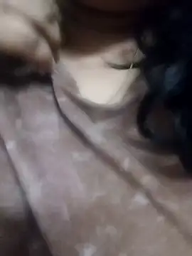 queen pari online show from February 12, 2025, 6:09 pm