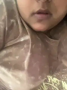 queen pari online show from February 8, 2025, 5:50 pm