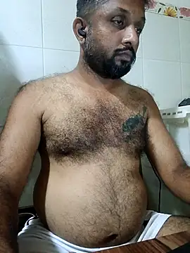 Snapshot of carria_homes chatting on December 5, 2025, 6:50 pm carria homes online show from December 5, 2025, 6:50 pm