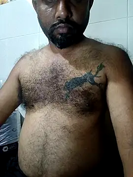 Snapshot of carria_homes chatting on November 17, 2025, 6:34 pm carria homes online show from November 17, 2025, 6:34 pm