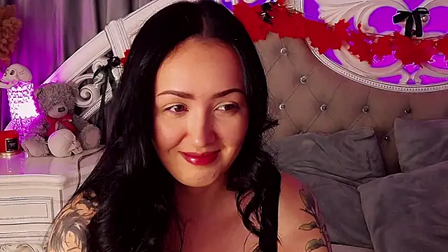 Snapshot of KimKhallifa chatting on October 19, 2025, 4:48 am KimKhallifa online show from October 19, 2025, 4:48 am