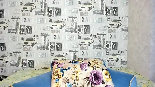 Snapshot of zimgil chatting on November 18, 2025, 7:39 pm zimgil online show from November 18, 2025, 7:39 pm