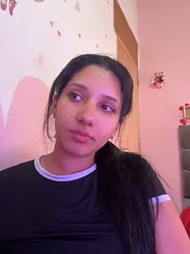 emmariders2 online show from November 10, 2025, 1:38 pm