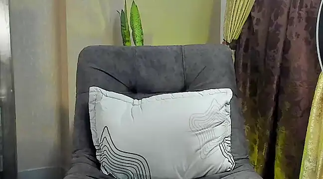 Snapshot of benjamincol chatting on March 6, 2025, 12:32 am benjamincol online show from March 6, 2025, 12:32 am