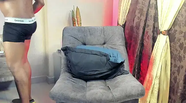 Snapshot of benjamincol chatting on March 17, 2025, 2:19 am benjamincol online show from March 17, 2025, 2:19 am