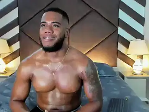 Snapshot of benjamincol chatting on February 28, 2025, 4:10 am benjamincol online show from February 28, 2025, 4:10 am