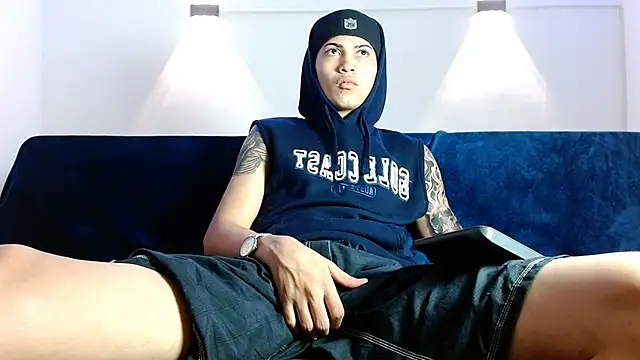 Br4ndxpimm online show from October 3, 2025, 1:56 pm