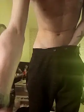 Snapshot of HalloMarcy chatting on March 16, 2025, 9:58 pm HalloMarcy online show from March 16, 2025, 9:58 pm