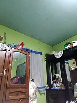 Snapshot of chinoxxx chatting on March 18, 2025, 1:35 am chinoxxx online show from March 18, 2025, 1:35 am