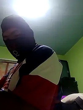 Snapshot of chinoxxx chatting on February 1, 2025, 8:37 pm chinoxxx online show from February 1, 2025, 8:37 pm