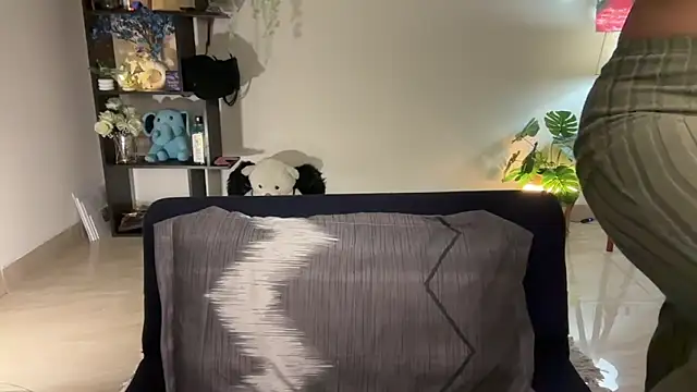 roseofvenom online show from November 5, 2025, 11:24 am