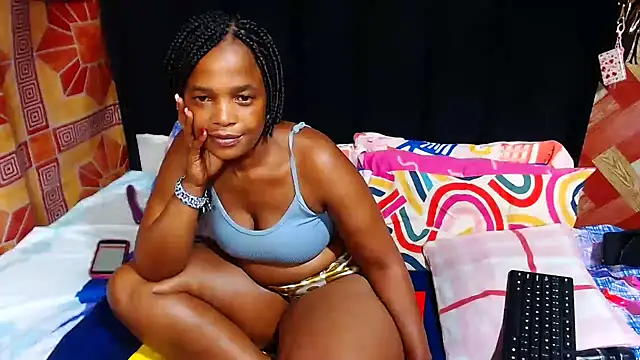 Thickbootykim online show from May 26, 2026, 5:05 am
