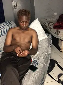 Redfucks333 online show from January 18, 2026, 2:53 pm