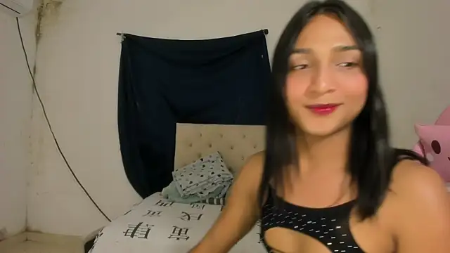 Snapshot of Miss_noah18 chatting on November 1, 2025, 9:30 pm Miss noah18 online show from November 1, 2025, 9:30 pm