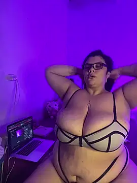 Snapshot of violeta_candyy_ chatting on January 31, 2026, 7:23 pm violeta candyy online show from January 31, 2026, 7:23 pm