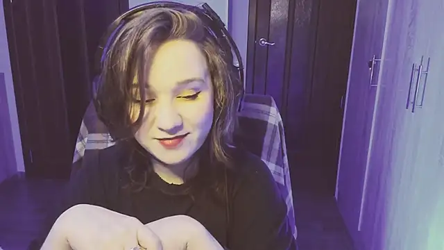 Snapshot of nerdymuse chatting on January 21, 2025, 10:19 pm nerdymuse online show from January 21, 2025, 10:19 pm