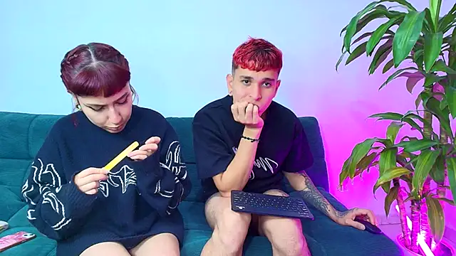 Sky Intimate online show from March 9, 2025, 9:46 pm