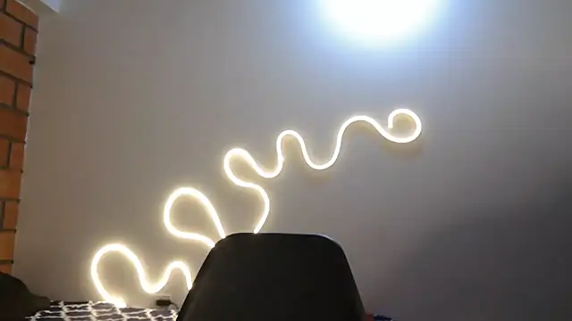 Snapshot of conejita_linda chatting on December 23, 2025, 4:23 am conejita linda online show from December 23, 2025, 4:23 am