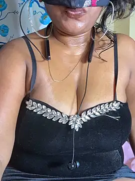 Snapshot of vibhawet chatting on February 22, 2026, 7:48 pm vibhawet online show from February 22, 2026, 7:48 pm