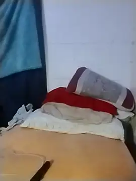 Snapshot of k1oudE chatting on March 26, 2026, 9:18 am k1oudE online show from March 26, 2026, 9:18 am