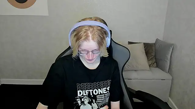 ElizabethHarpper online show from September 26, 2025, 1:12 am