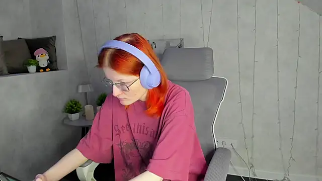 ElizabethHarpper online show from February 10, 2026, 9:30 am