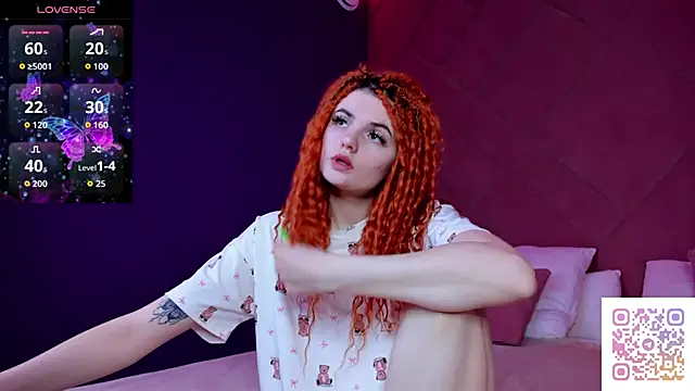 Snapshot of CharlotteMitchell chatting on September 22, 2025, 1:11 am CharlotteMitchell online show from September 22, 2025, 1:11 am