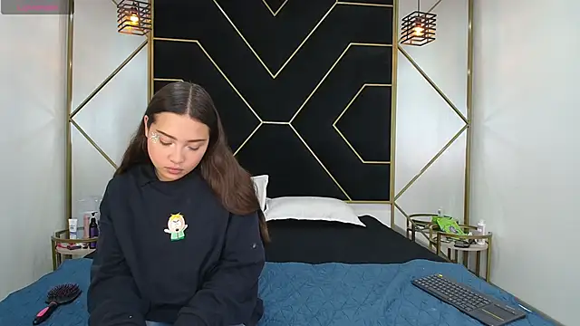 Snapshot of RyanPricee chatting on October 15, 2025, 3:38 am RyanPricee online show from October 15, 2025, 3:38 am