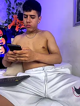 Angel Khouri online show from October 22, 2025, 4:34 am