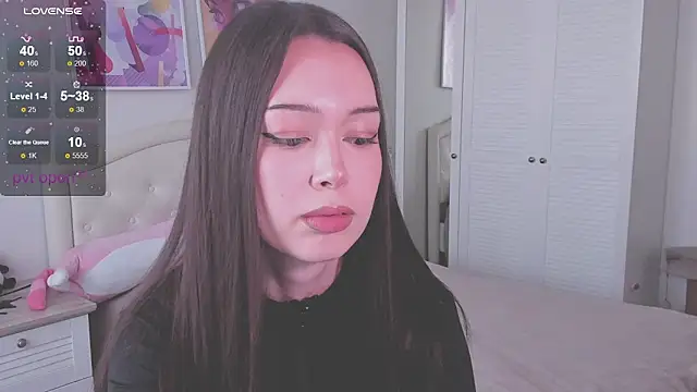 kittenrisha online show from February 7, 2026, 4:53 am