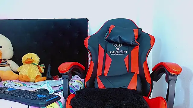 Alextwink online show from October 22, 2025, 10:30 pm