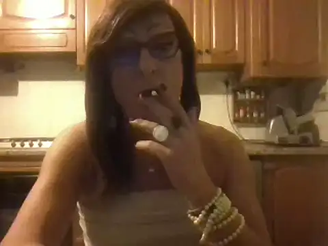 Snapshot of Tiabet chatting on September 19, 2025, 8:13 pm Tiabet online show from September 19, 2025, 8:13 pm