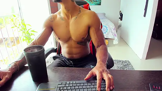 Adam Valenciia online show from September 12, 2025, 4:40 pm