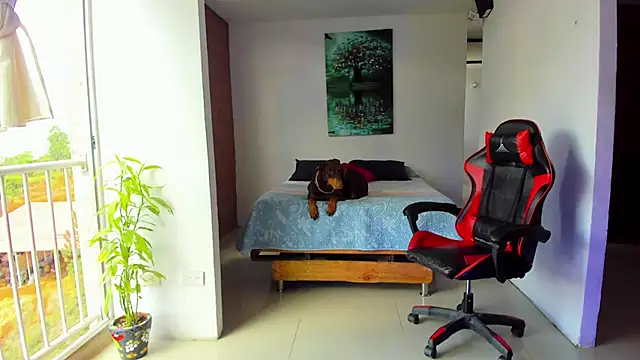 Adam Valenciia online show from October 14, 2025, 4:40 pm